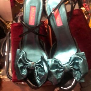 Betsy Johnson bow embellished heels